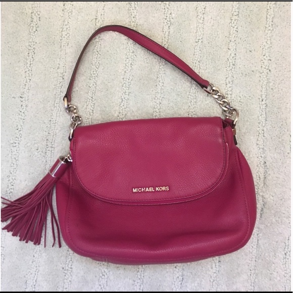KORS Michael Kors Handbags - Magenta Michael Kors shoulder bag with tassels